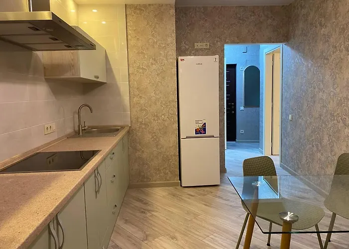 42 Kadorr Apartment *